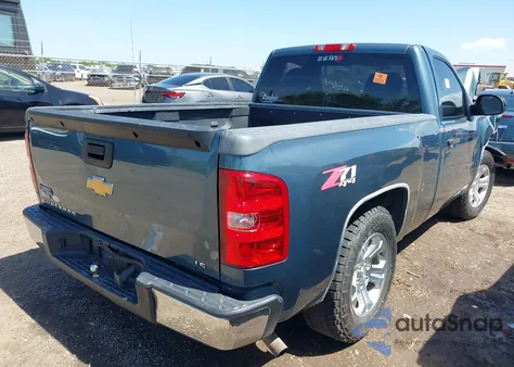 2010 Chevrolet Silverado K1500 из США, поврежденный, VIN 1GCPKPEA8AZ151765